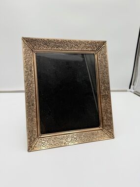 Vintage Hollywood Regency Brass Floral Picture Frame Ornate Metal Easel Back MCM